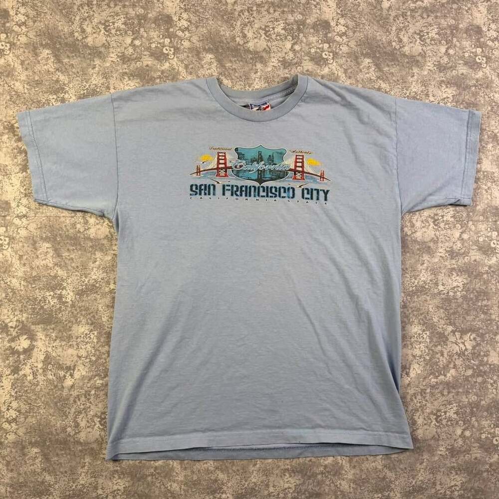 Vintage San Francisco City California Golden Gate Bridge Graphic T-Shirt Light B